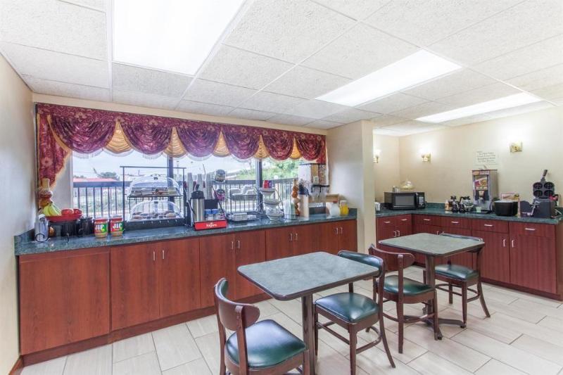 Surestay Hotel By Best Western Lenoir City Dış mekan fotoğraf