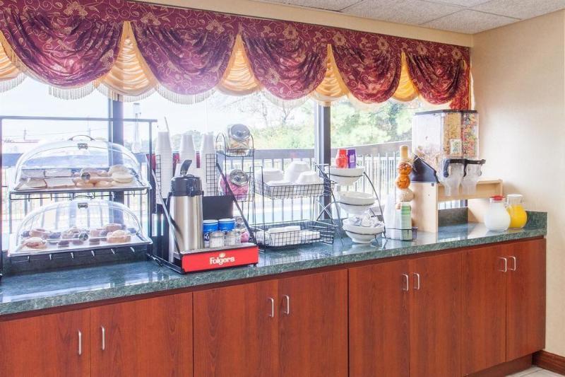 Surestay Hotel By Best Western Lenoir City Dış mekan fotoğraf